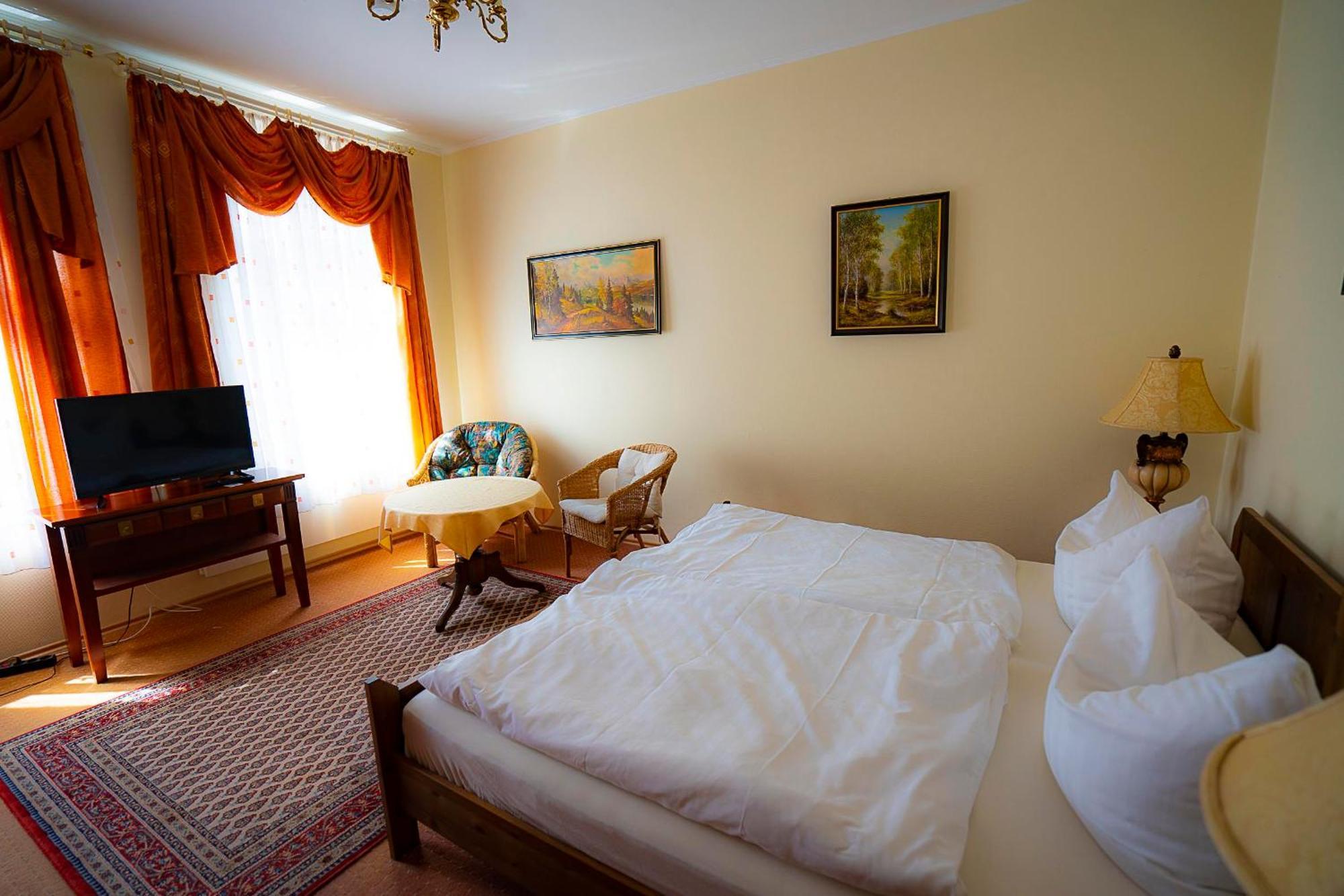 Pension Am Dom Schwerin  Rum bild